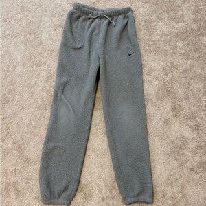 Nike Therma-Fit Grey Sweatpants